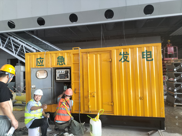铁门关怎样判断空气滤清器是否需要更换？